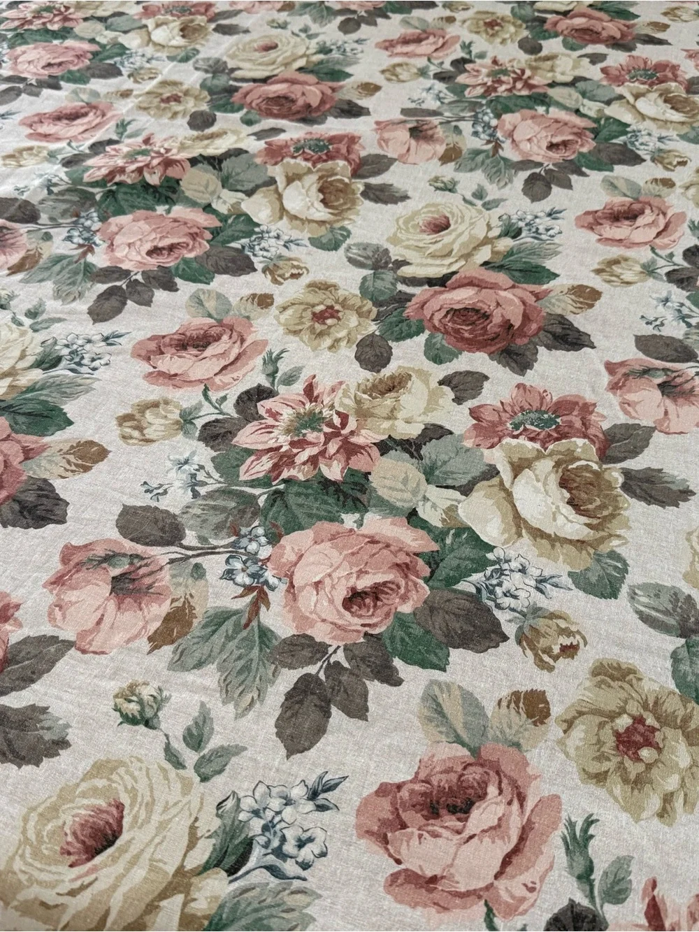 Pottery Barn Floral Rose Print Duvet in Pink and Cream King Size